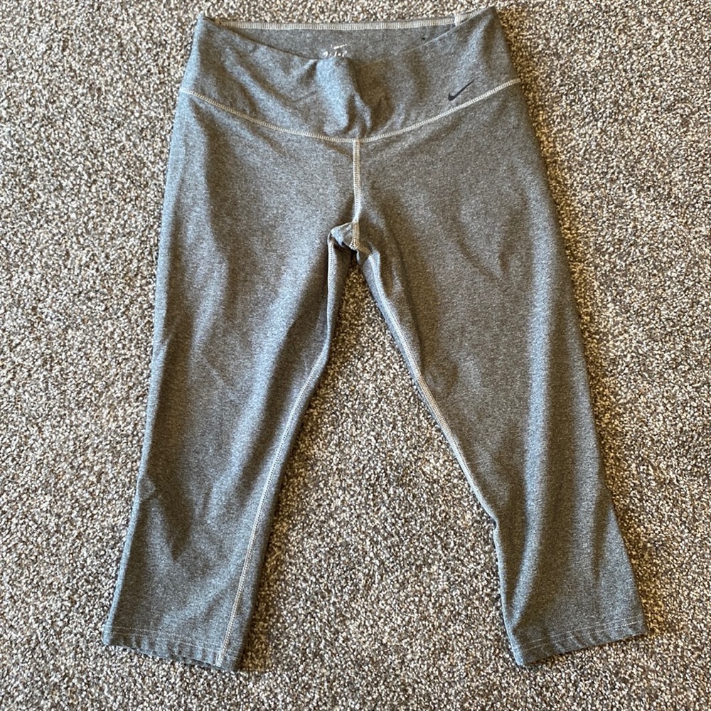 Nike workout leggings